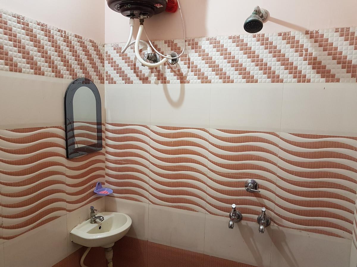 Nanda Hotel Hanumāngarh Esterno foto
