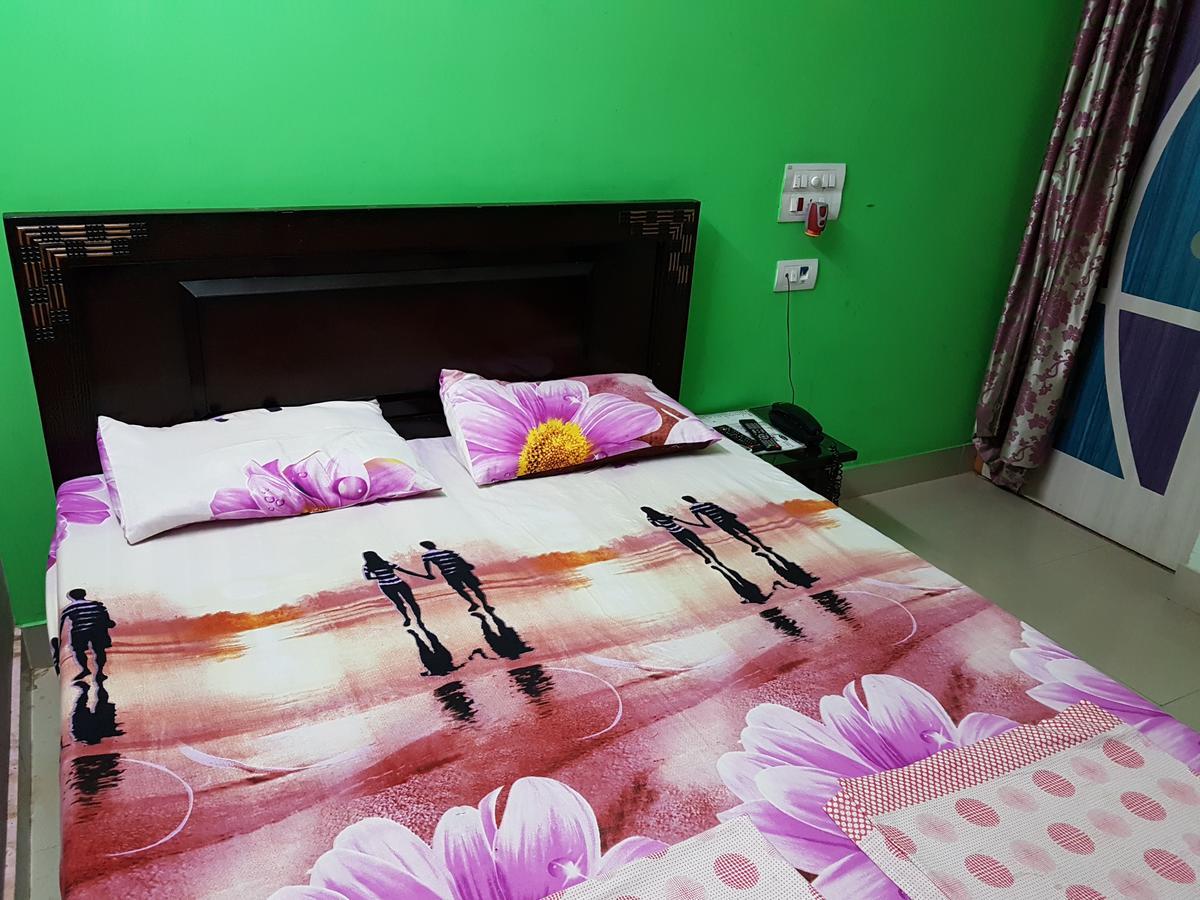 Nanda Hotel Hanumāngarh Esterno foto